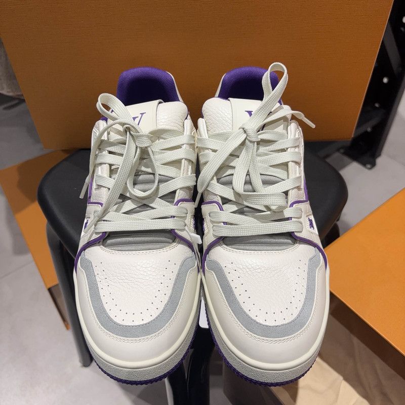 Louis Vuitton Louis Vuitton Classic Print Low-Top Sneakers 0079 Size US 7 / IT 37 - 2 Thumbnail
