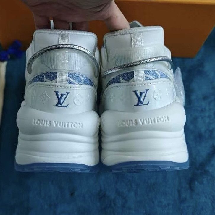 Louis Vuitton Louis Vuitton Run 55 Blue and White Sneakers 0079 Size US 7 / IT 37 - 3 Thumbnail