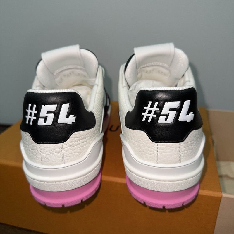 Louis Vuitton Louis Vuitton Pink Low-Top Trainer Sneakers 0079 Size US 7 / IT 37 - 3 Thumbnail