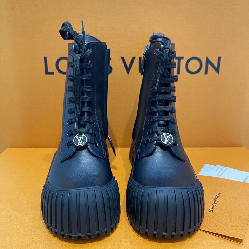 Louis Vuitton Louis Vuitton Black Leather Trendy Ankle Boots 0079 Size US 6 / IT 36 - 8 Thumbnail