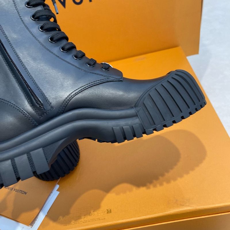 Louis Vuitton Louis Vuitton Black Leather Trendy Ankle Boots 0079 Size US 6 / IT 36 - 16 Thumbnail