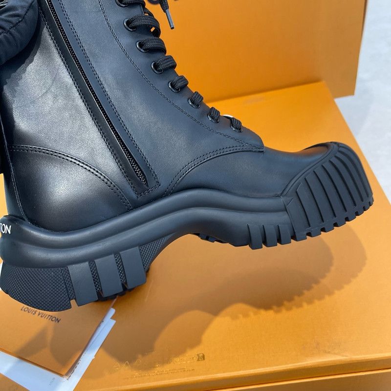 Louis Vuitton Louis Vuitton Black Leather Trendy Ankle Boots 0079 Size US 6 / IT 36 - 17 Thumbnail
