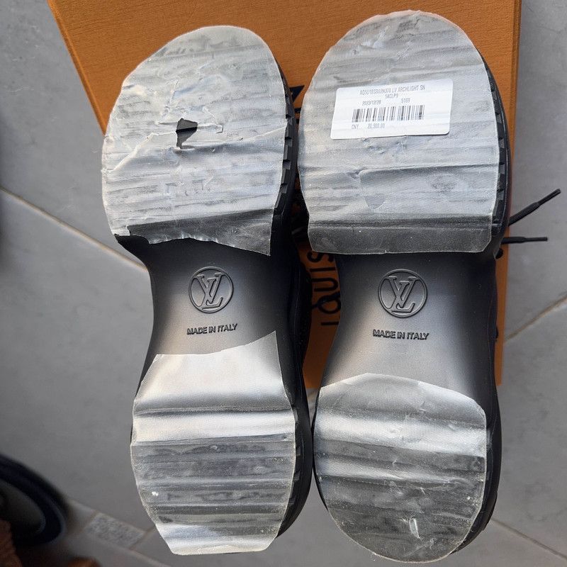 Louis Vuitton Louis Vuitton Archlight Black Casual Sneakers 0079 Size US 6 / IT 36 - 4 Thumbnail