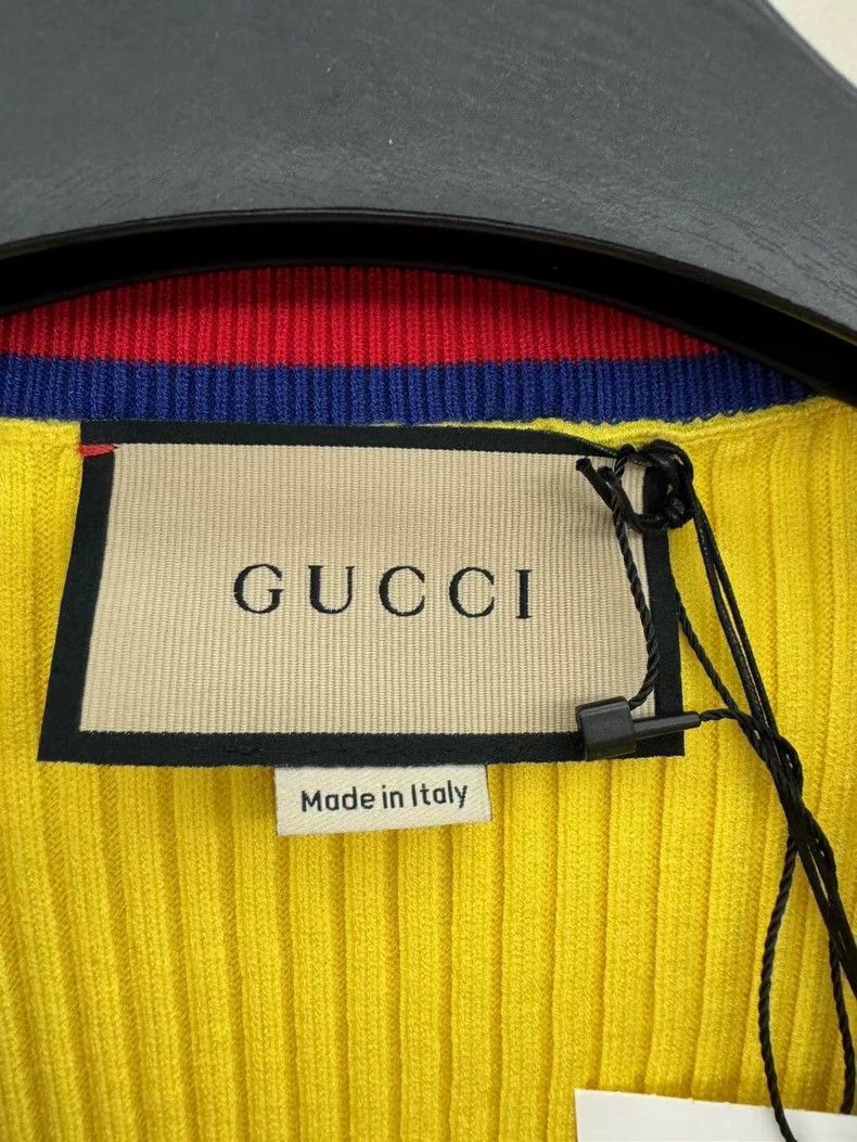 Gucci Gucci V-Neck Short Sleeve Crop Sweater Size US S / EU 44-46 / 1 - 3 Thumbnail