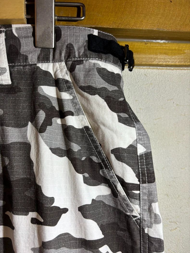 Junya Watanabe Lotto Japan Camo Cargo Shorts XL Size US 40 / EU 56 - 2 Thumbnail