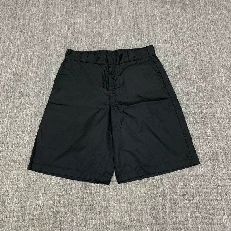 Prada PRADA Triangle Logo Nylon Shorts Size US 36 / EU 52 - 2 Thumbnail