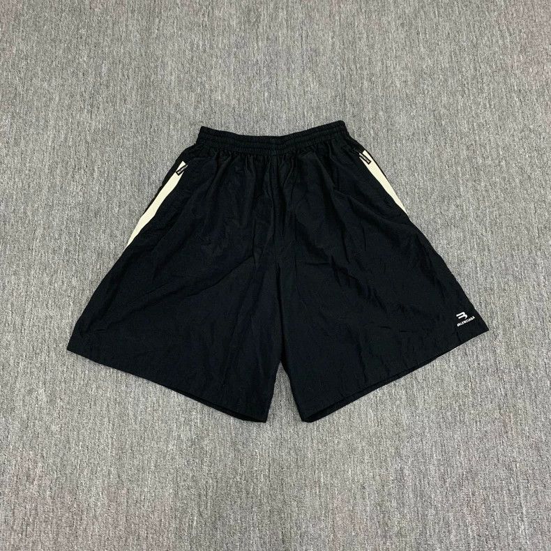 Balenciaga Balenciaga Black Side Stripe Shorts Size US 32 / EU 48 - 2 Thumbnail