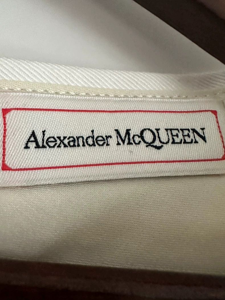 Alexander McQueen Alexander McQueen White Cropped Pants Size US 30 / EU 46 - 3 Thumbnail