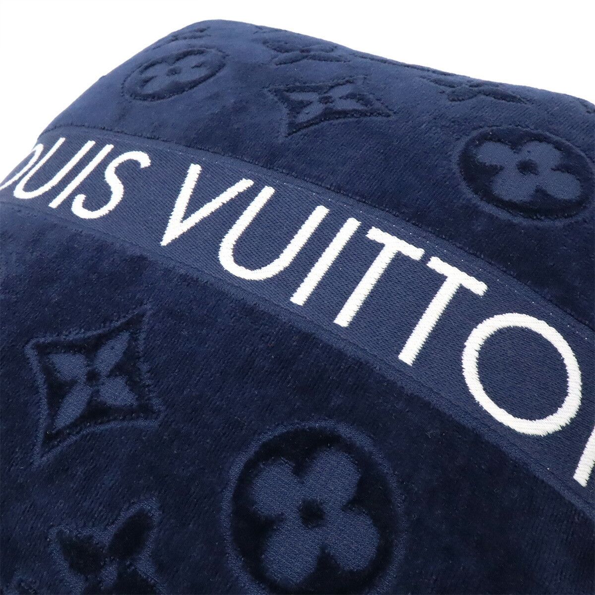 Louis Vuitton Louis Vuitton Louis Vuitton LV Vacation Cotton Cushion Pillow Cotton Other M78816 Size ONE SIZE - 3 Thumbnail