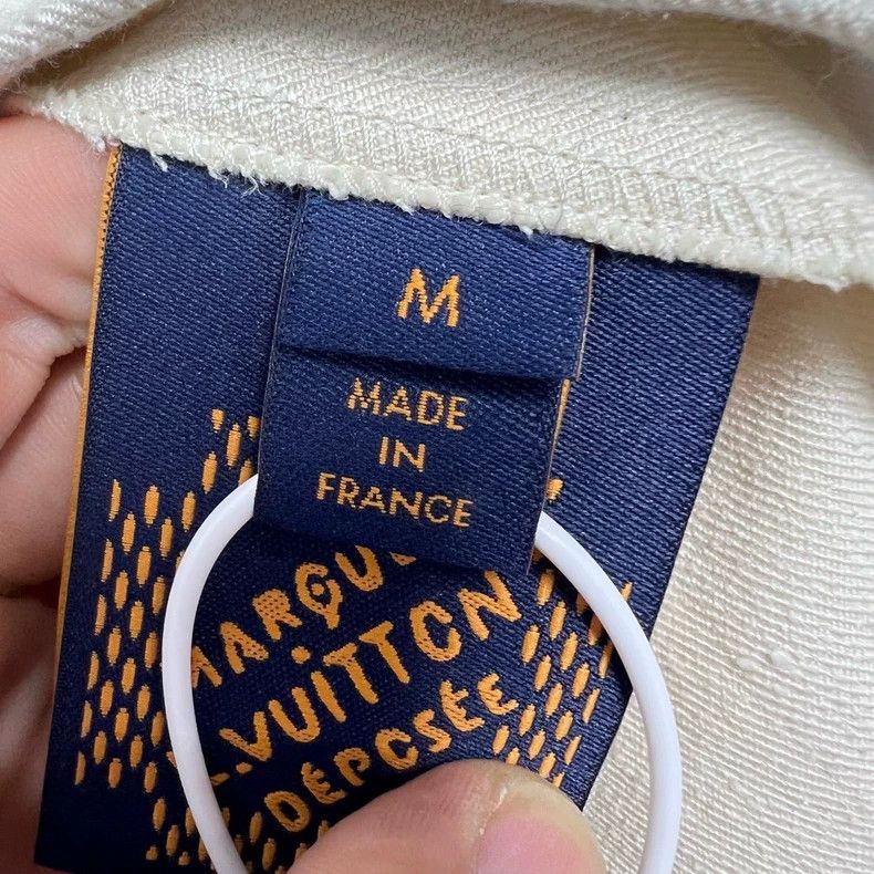 Louis Vuitton Louis Vuitton 25 SS Silk Blend Logo Shirt Size US M / EU 48-50 / 2 - 6 Thumbnail