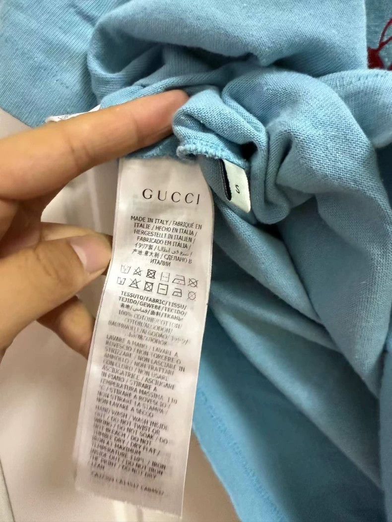 Gucci Gucci Mickey Mouse Short Sleeve T-Shirt Size US S / EU 44-46 / 1 - 3 Thumbnail