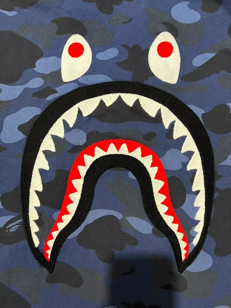 Bape BAPE Blue Camo Shark Hoodie Jacket Size US XL / EU 56 / 4 - 3 Thumbnail