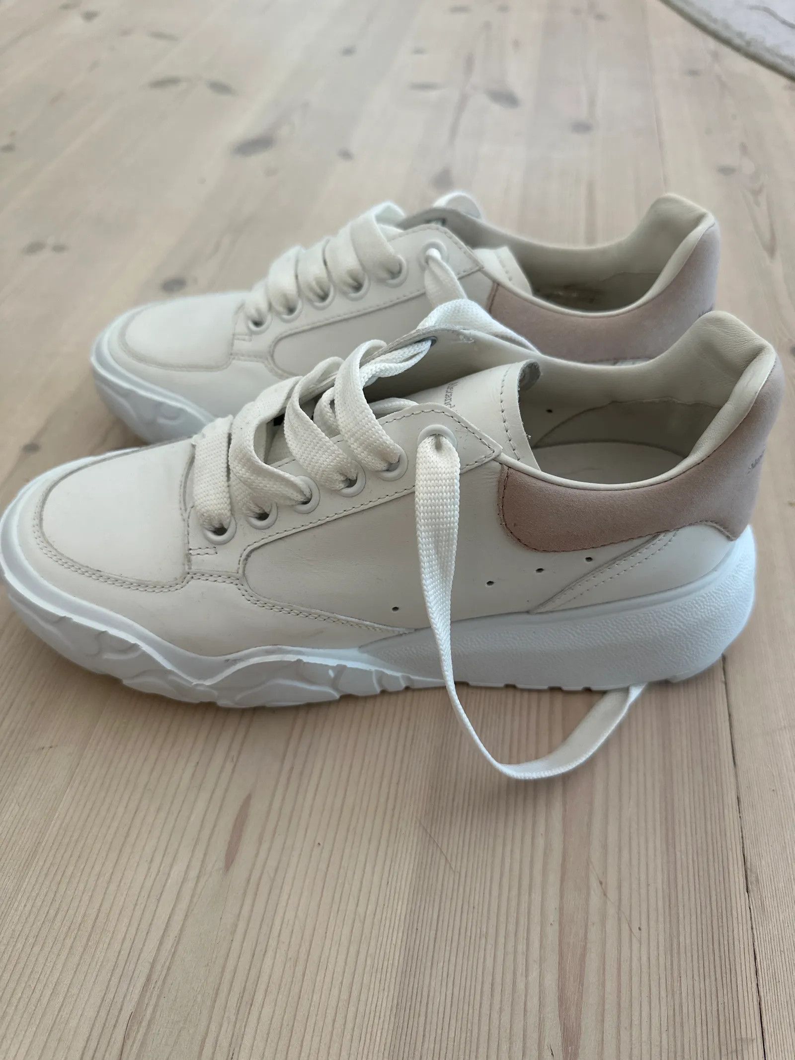 Alexander McQueen Alexander McQueen Sneakers Size US 7 / IT 37 - 3 Thumbnail