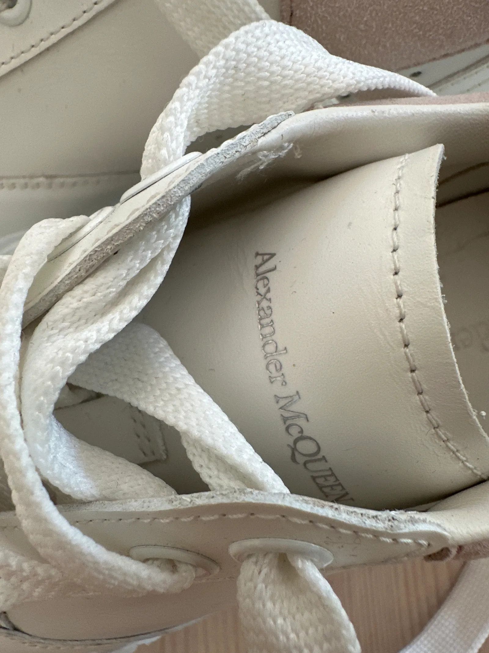 Alexander McQueen Alexander McQueen Sneakers Size US 7 / IT 37 - 2 Thumbnail