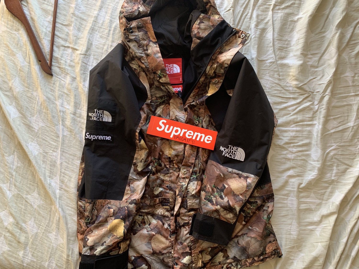 Supreme × The North Face Supreme The North Face Leaves Jacket Size 
