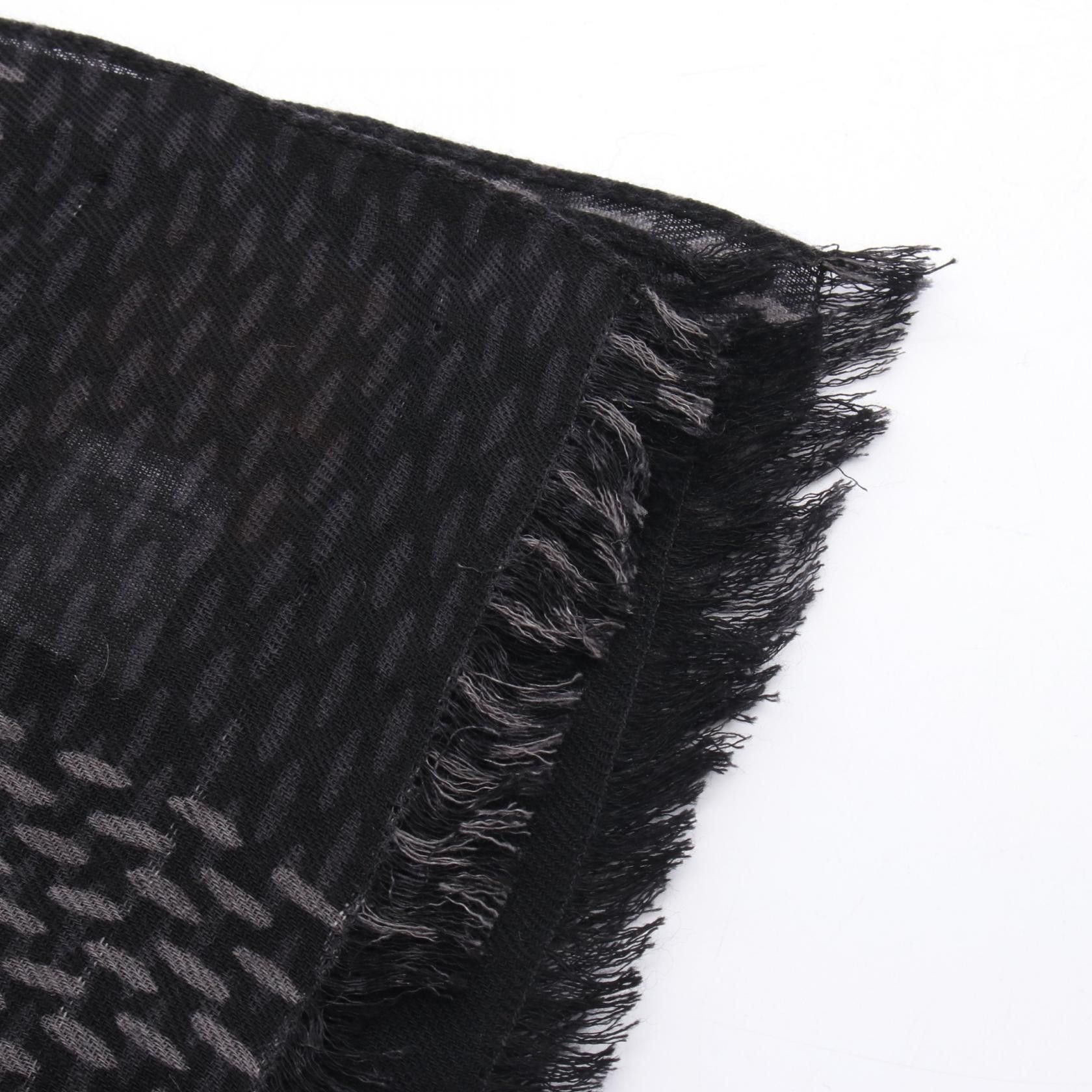 Louis Vuitton Louis Vuitton Louis Vuitton × NIGO Etole Damier Giant Wave Monogram Wool Stole Canvas Shawl MP2697 Size ONE SIZE - 4 Thumbnail