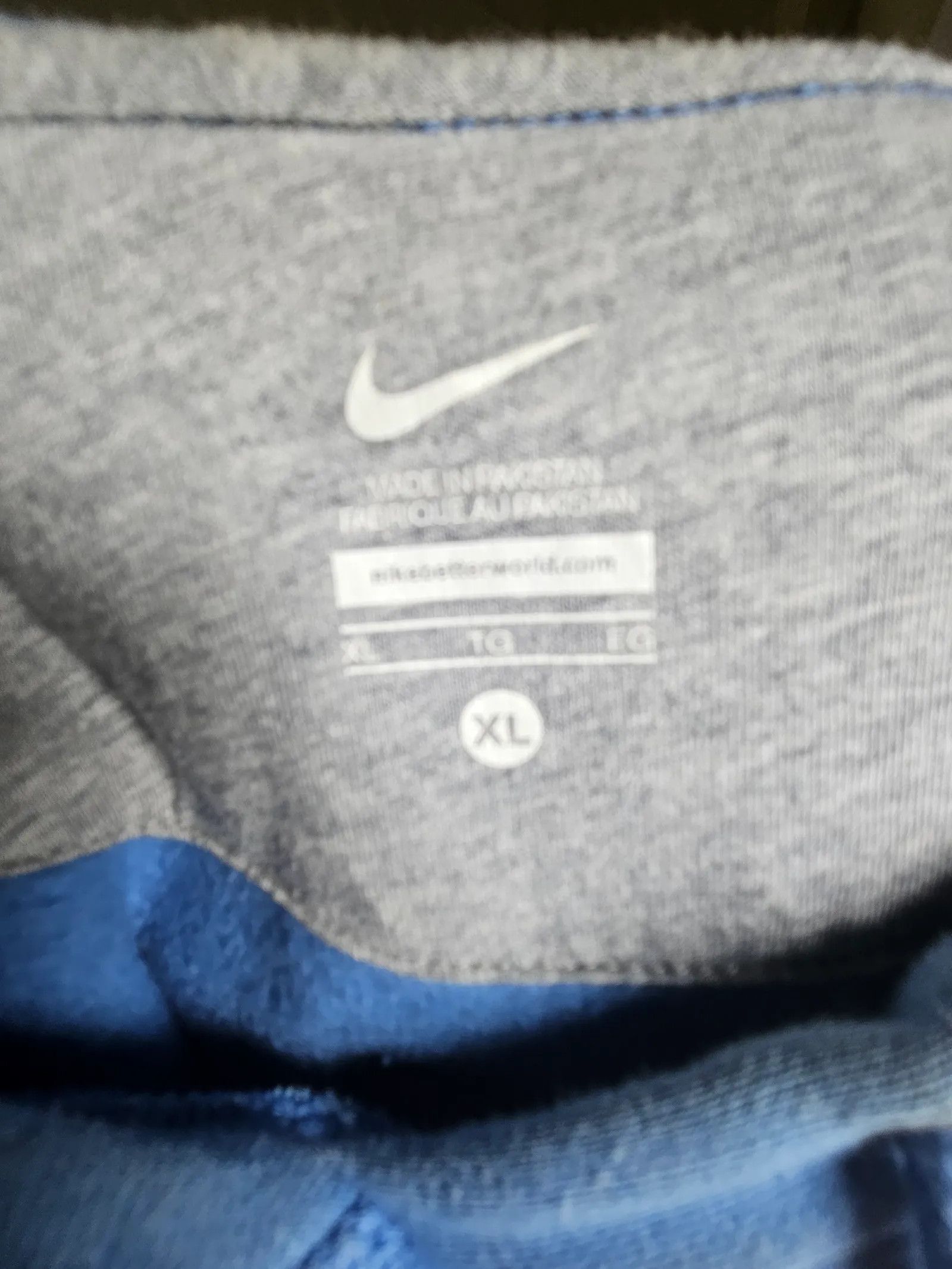 Nike Nike Hoodie Size XL / US 12-14 / IT 48-50 - 2 Thumbnail