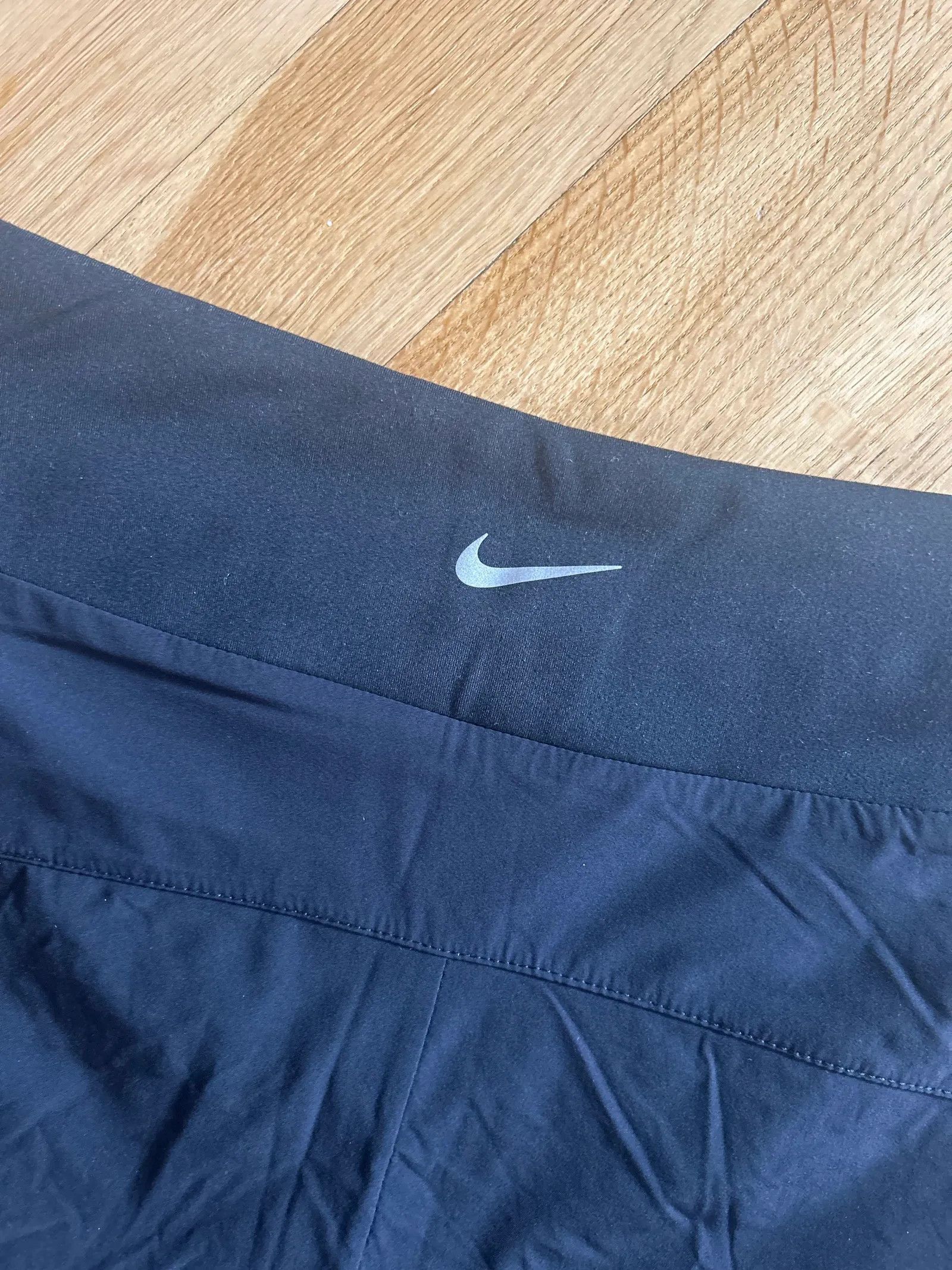 Nike Nike Shorts Size 27" / US 4 / IT 40 - 2 Thumbnail