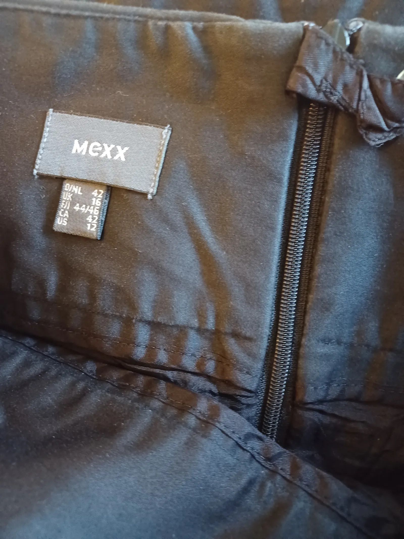 Mexx Mexx Skirt Size 30" / US 8 / IT 44 - 2 Thumbnail