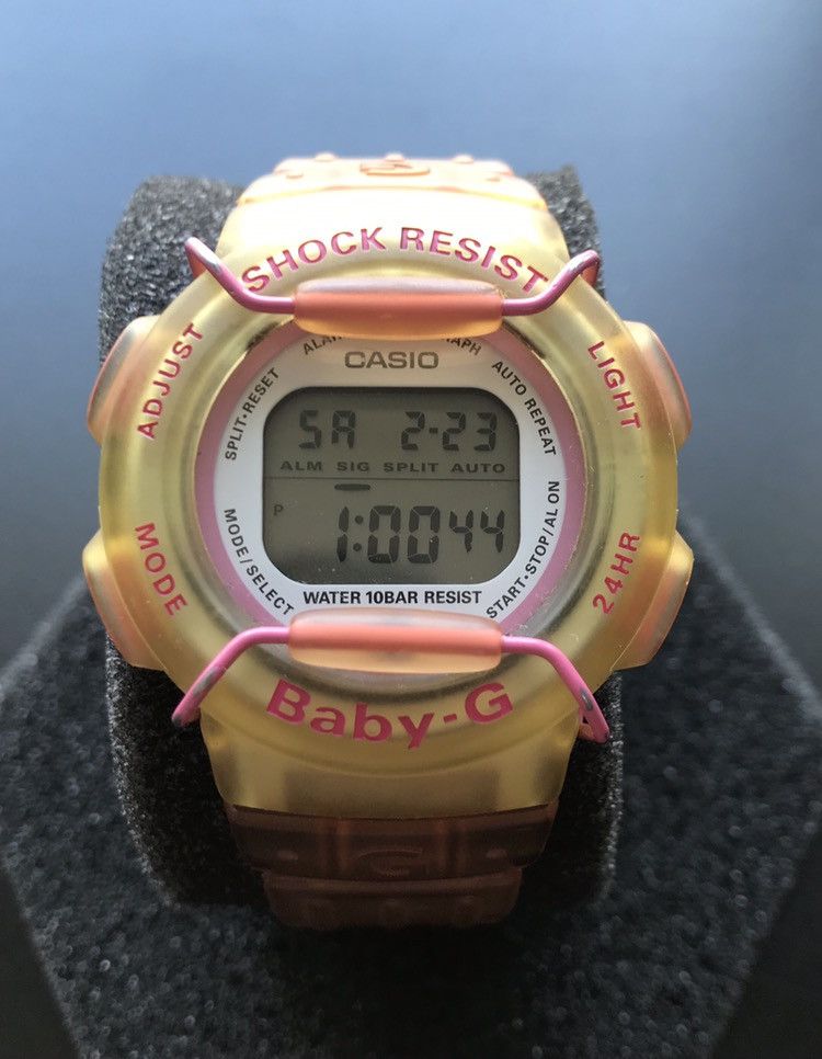 CASIO X G-SHOCK - BABY-G (BG-210)
