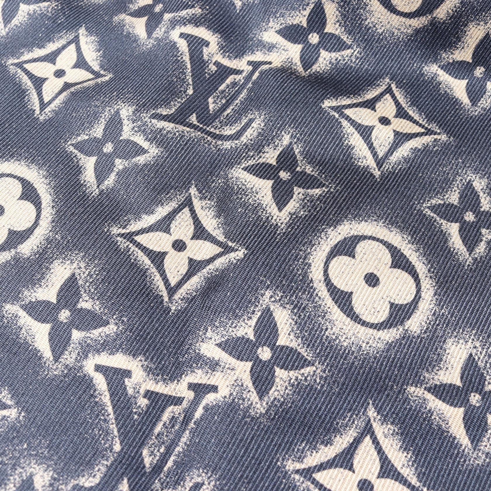 Louis Vuitton Louis Vuitton Louis Vuitton Monogram Silk Top Others Tops Size ONE SIZE - 7 Thumbnail