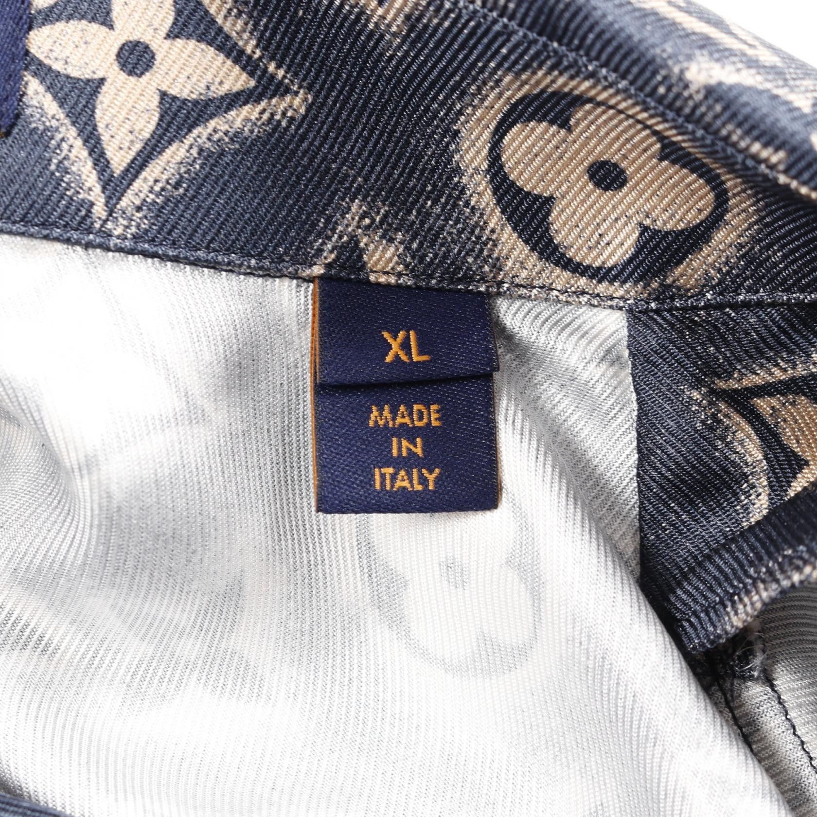 Louis Vuitton Louis Vuitton Louis Vuitton Monogram Silk Top Others Tops Size ONE SIZE - 4 Thumbnail