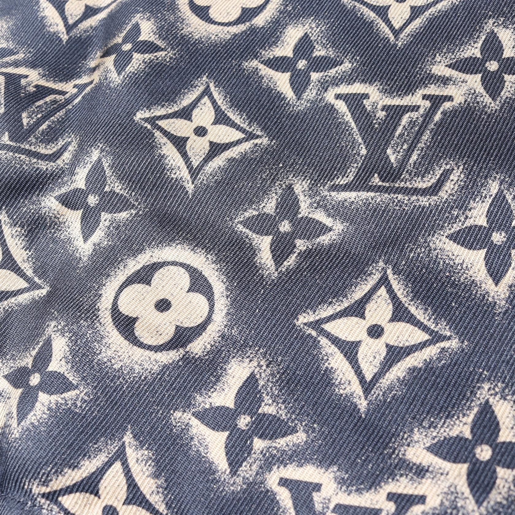 Louis Vuitton Louis Vuitton Louis Vuitton Monogram Silk Top Others Tops Size ONE SIZE - 6 Thumbnail