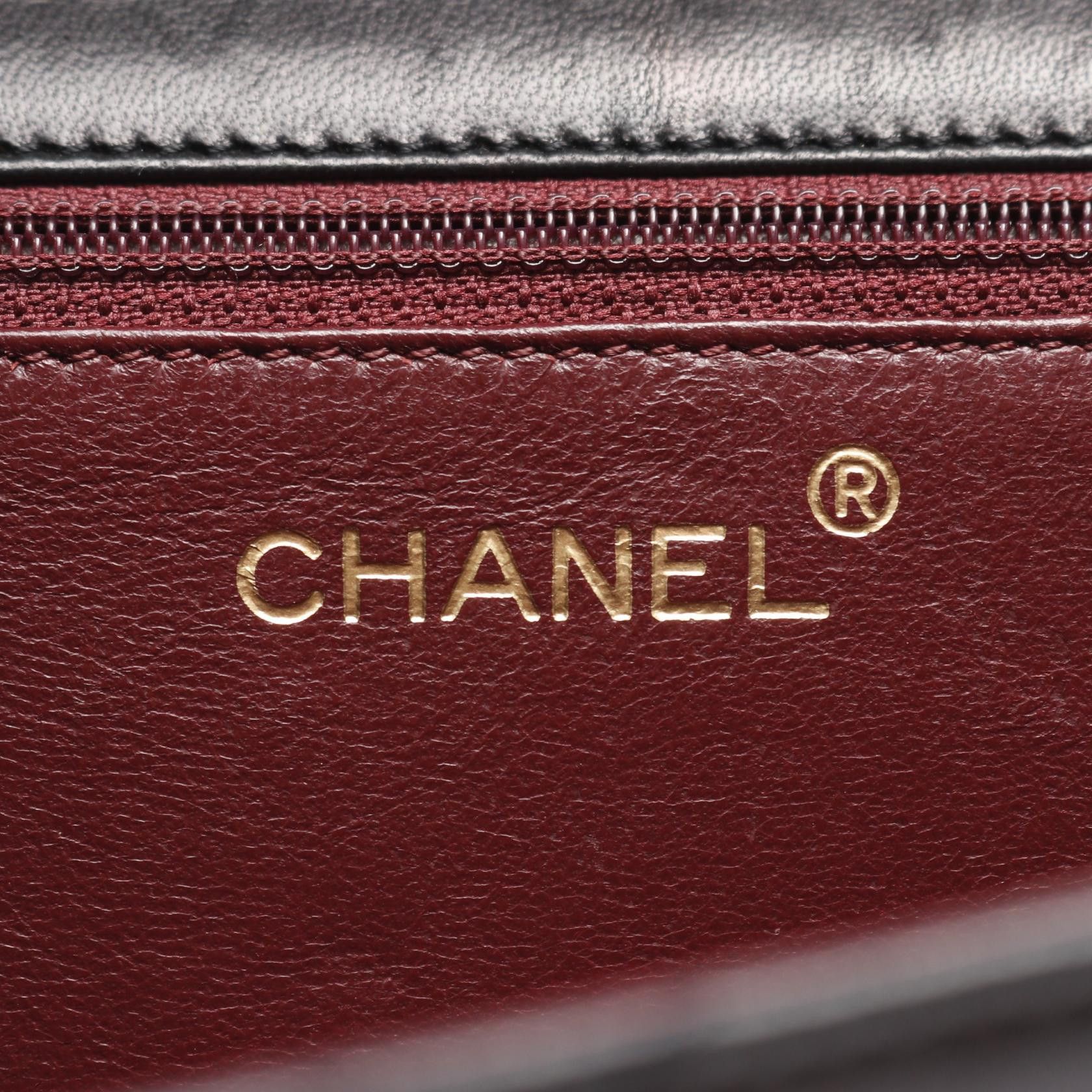 Chanel Chanel Chanel Matelasse Lambskin Shoulder Bag Leather Shoulder Bag A03569 Size ONE SIZE - 4 Thumbnail