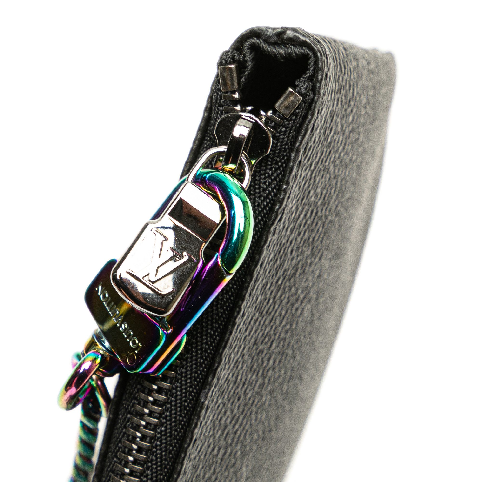 Louis Vuitton Louis Vuitton Monogram Eclipse Flash Fragment Iphone Case Size ONE SIZE - 7 Thumbnail