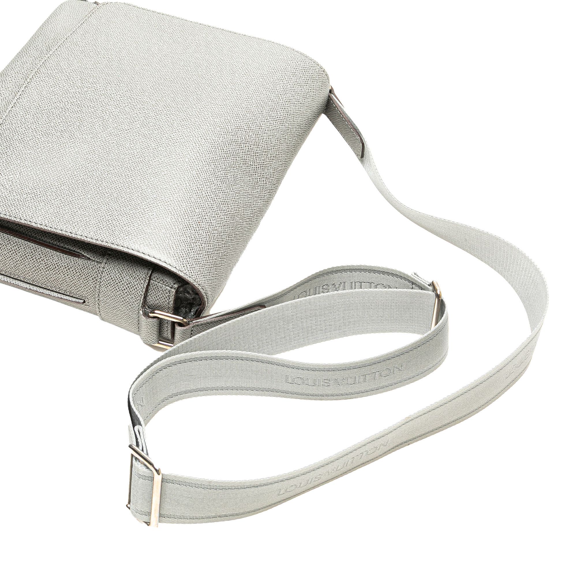 Louis Vuitton Louis Vuitton Taiga Roman MM Size ONE SIZE - 10 Thumbnail