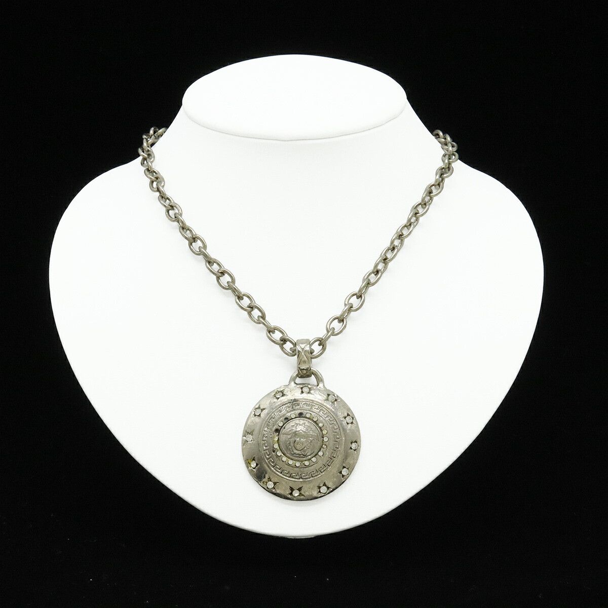 Versace Versace Gianni Versace Medusa Necklace Metal Necklace DUTY FREE for USA Size ONE SIZE - 6 Thumbnail
