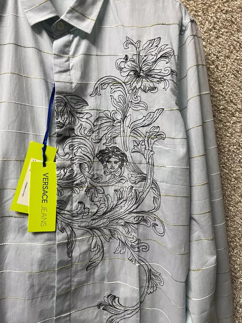 Versace Versace Men's Embroidered Casual Shirt Size US XL / EU 56 / 4 - 2 Thumbnail