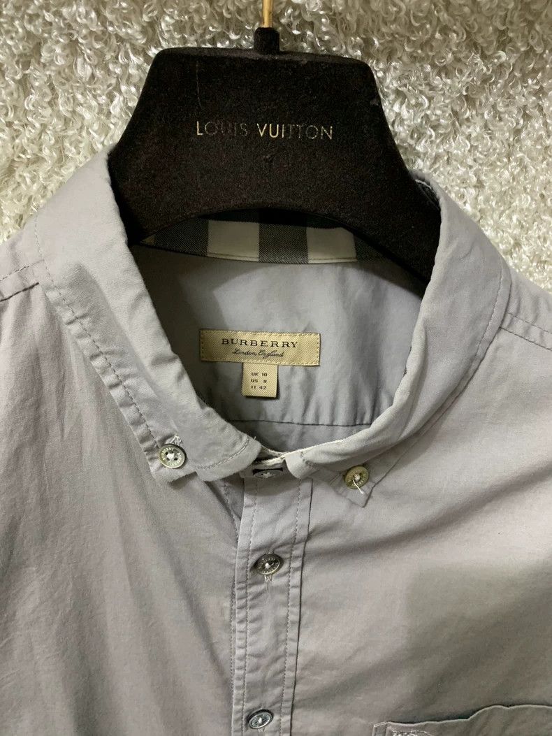 Burberry Burberry Men's Short Sleeve Shirt Size US M / EU 48-50 / 2 - 3 Thumbnail