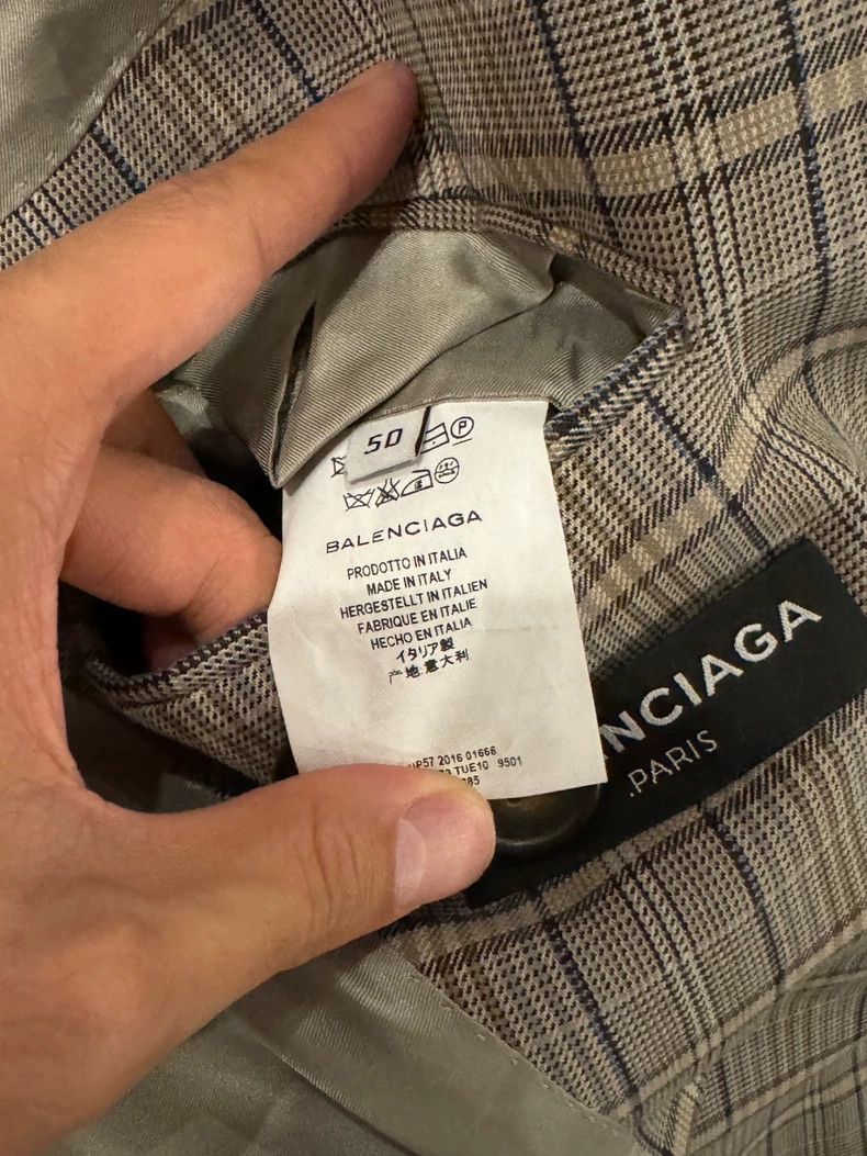 Balenciaga Balenciaga Checked Long Coat Size US L / EU 52-54 / 3 - 3 Thumbnail