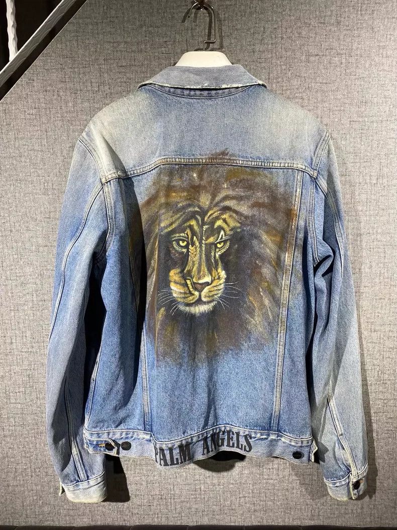 Palm Angels Palm Angels Distressed Denim Jacket with Lion Art Size US XL / EU 56 / 4 - 2 Thumbnail