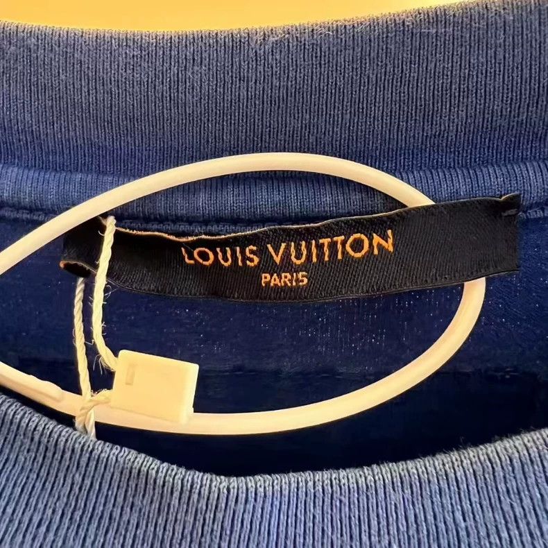 Louis Vuitton Louis Vuitton Embroidered Logo Short Sleeve Size US XL / EU 56 / 4 - 3 Thumbnail
