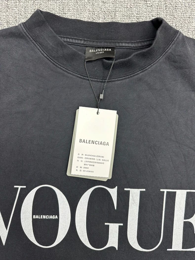 Balenciaga Balenciaga Vogue Print Short Sleeve Tee Size US L / EU 52-54 / 3 - 3 Thumbnail