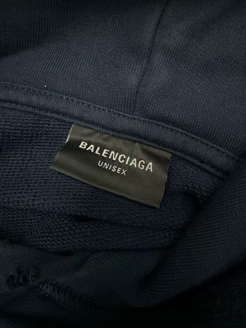Balenciaga Balenciaga Distressed Logo Hoodie Size US S / EU 44-46 / 1 - 3 Thumbnail