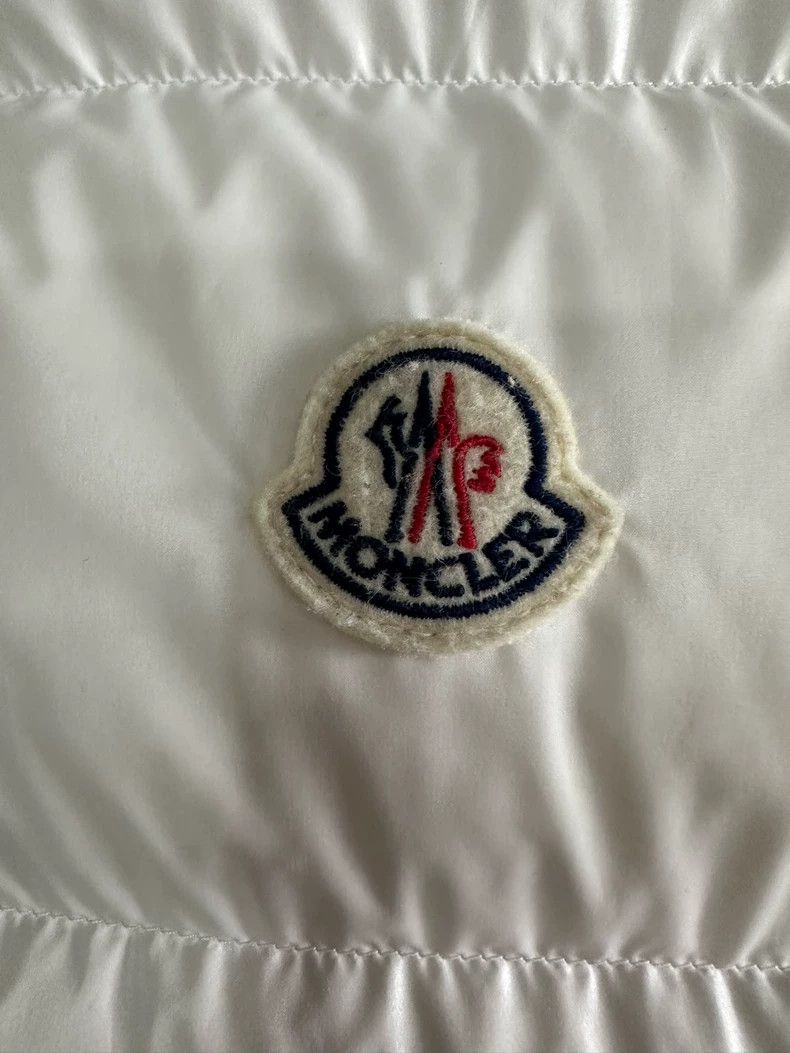 Moncler Moncler White Puffer Vest with Stand Collar Size US M / EU 48-50 / 2 - 3 Thumbnail