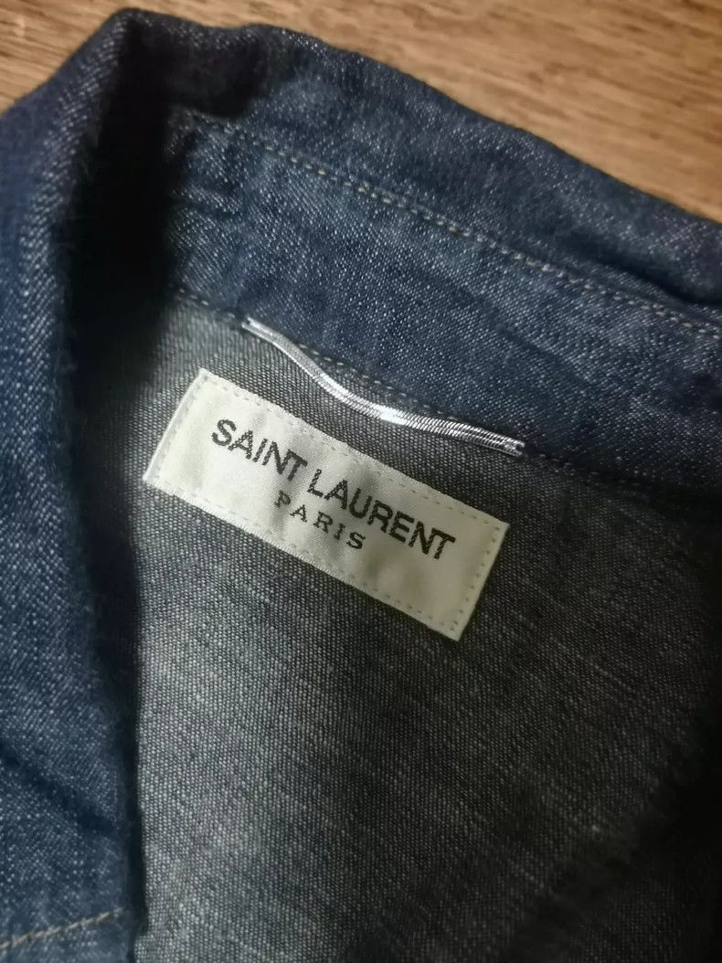 Saint Laurent Paris Saint Laurent Paris Denim Button-Up Shirt Size US S / EU 44-46 / 1 - 4 Thumbnail