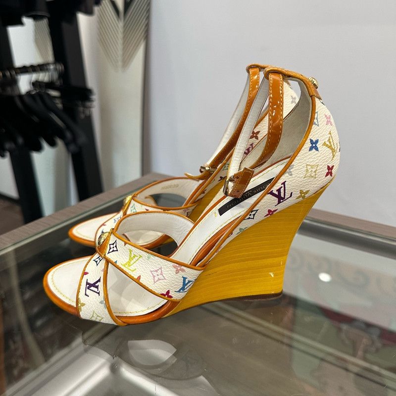 Louis Vuitton Louis Vuitton Colorful Heels for Women 0079 Size US 7 / IT 37 - 3 Thumbnail