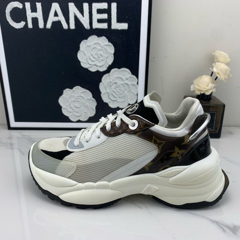 Louis Vuitton Louis Vuitton Run 55 Stylish Casual Sneakers for Women 0079 Size US 6 / IT 36 - 6 Thumbnail