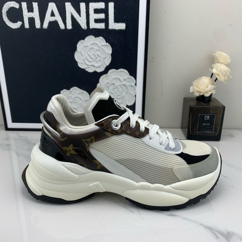 Louis Vuitton Louis Vuitton Run 55 Stylish Casual Sneakers for Women 0079 Size US 6 / IT 36 - 8 Thumbnail