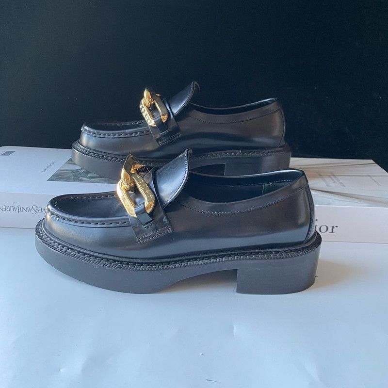 Louis Vuitton Louis Vuitton Academy Black Casual Shoes for Women 0079 Size US 8 / IT 38 - 3 Thumbnail
