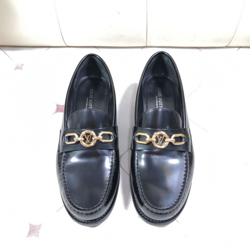 Louis Vuitton Louis Vuitton Black Leather Loafers for Women 0079 Size US 6 / IT 36 - 2 Thumbnail
