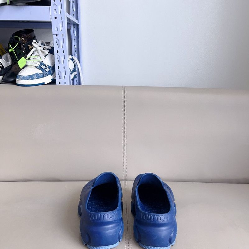 Louis Vuitton Louis Vuitton Shark Slippers in Deep Blue 0079 Size US 8 / IT 38 - 3 Thumbnail