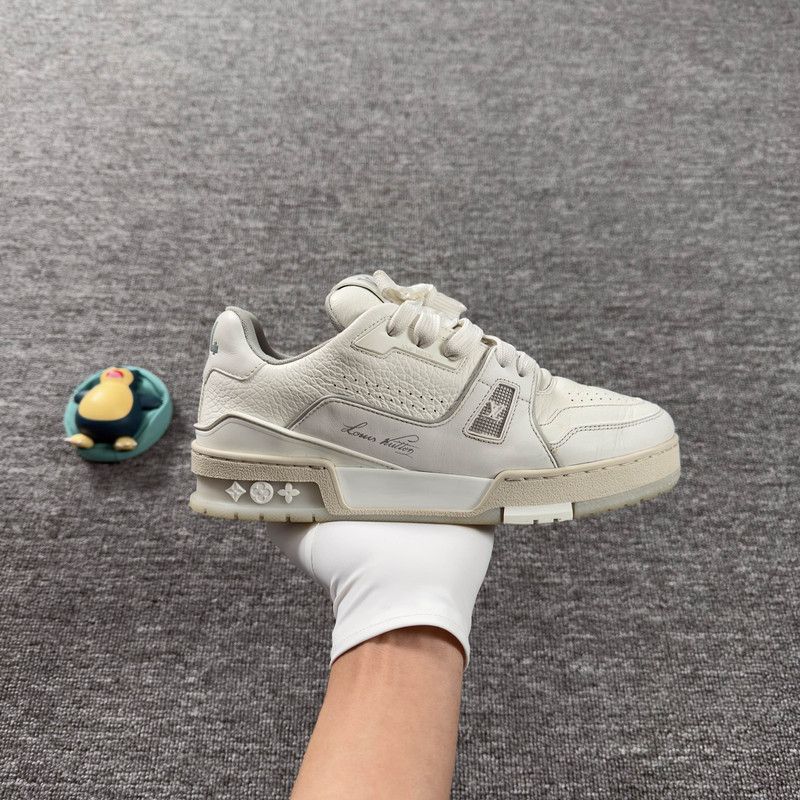 Louis Vuitton Louis Vuitton White Cement Low-Top Trainers 0079 Size US 8 / IT 38 - 10 Thumbnail