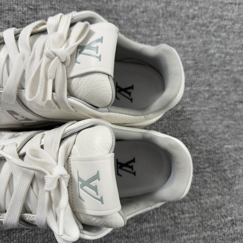Louis Vuitton Louis Vuitton White Cement Low-Top Trainers 0079 Size US 8 / IT 38 - 6 Thumbnail
