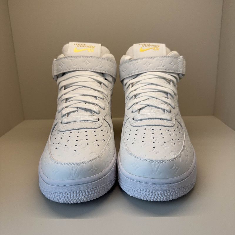 Louis Vuitton Nike x Louis Vuitton Stylish White High-Top Sneakers 0079 Size US 8 / EU 41 - 2 Thumbnail