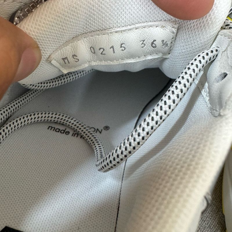 Louis Vuitton Louis Vuitton Silver Yellow Casual Lifestyle Sneakers 0079 Size US 6 / IT 36 - 7 Thumbnail